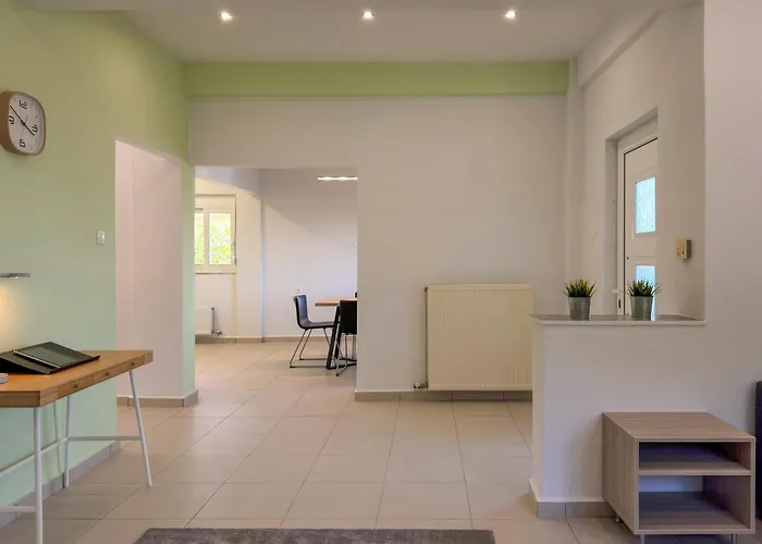 Adam Дом отдыха Ханья